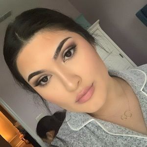 Meet your Posher, Adele